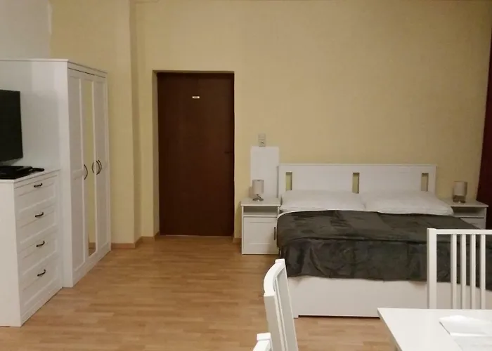 Nahe Rosenhuegel Apartment *